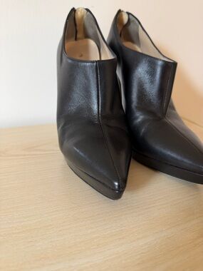 Jimmy Choo Black Leather Pointed Stiletto Ankle Booties with Gold Zipper